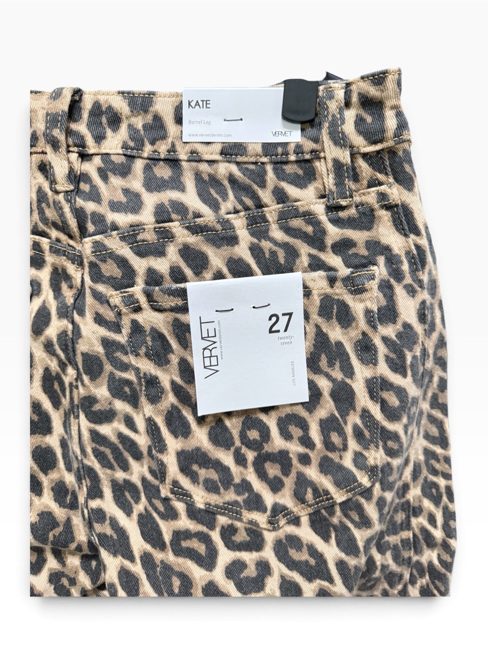 Vervet Kate Leopard Print Barrel Leg Jeans Size 27 NWT - Picture 6 of 9